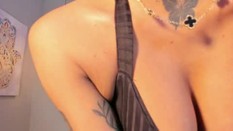 Snapshot of scarlet_vixen_ chatting on April 29, 2026, 12:31 pm scarlet_vixen_ online show from April 29, 2026, 12:31 pm