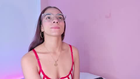 Snapshot of scarleth_red_ chatting on January 19, 2025, 12:06 pm I am  Scarleth  Check mi profile online show from January 19, 2025, 12:06 pm