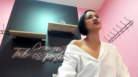 scarlethfoxx_ online show from April 7, 2026, 5:24 pm