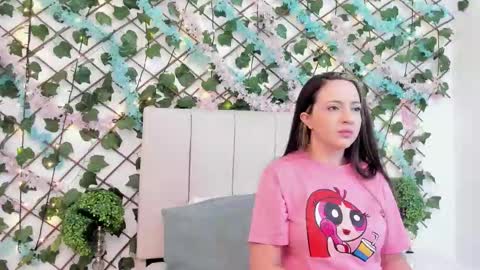 scarlet  online show from November 28, 2025, 11:24 am