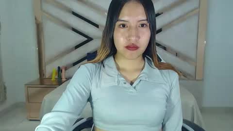 scarletmoonrs online show from May 22, 2026, 12:55 pm