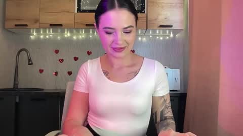 scarletpetal online show from February 26, 2026, 9:41 am