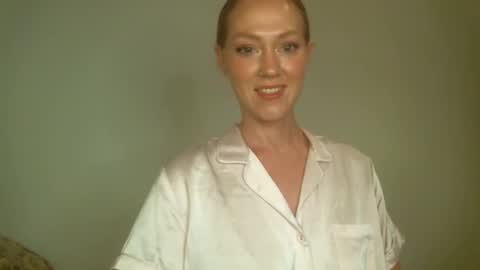 Snapshot of scarletsatine chatting on February 10, 2025, 11:46 am Scarlet Satine online show from February 10, 2025, 11:46 am