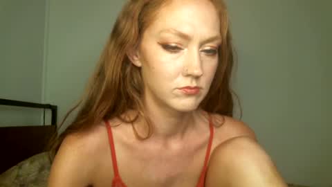 Snapshot of scarletsatine chatting on March 4, 2025, 11:29 am Scarlet Satine online show from March 4, 2025, 11:29 am