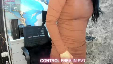 scarlett__14 online show from April 14, 2026, 7:09 pm