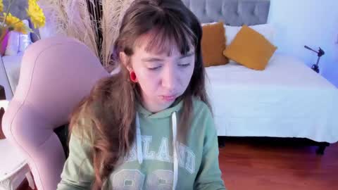 Scarlett online show from June 2, 2026, 11:45 am