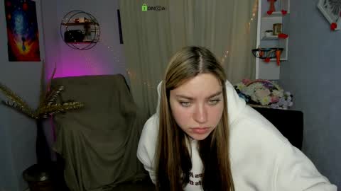 Snapshot of scarlett_badgirl chatting on April 1, 2026, 1:41 pm Scarlett online show from April 1, 2026, 1:41 pm