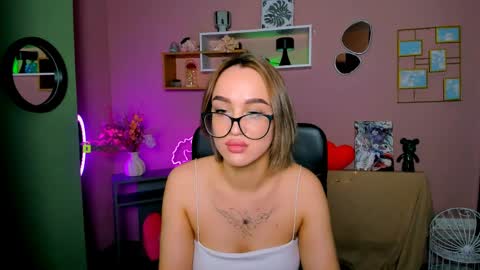 Snapshot of scarlett_badgirl chatting on April 7, 2026, 6:03 am Scarlett online show from April 7, 2026, 6:03 am