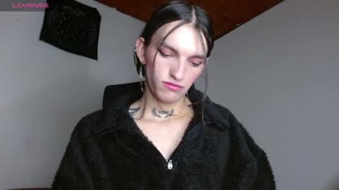 scarlet online show from April 24, 2026, 1:41 am