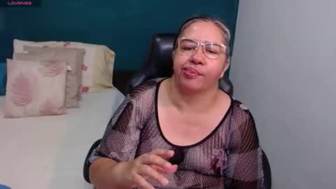 Snapshot of scarlett_duboi1 chatting on May 1, 2026, 1:32 am Scarlett online show from May 1, 2026, 1:32 am