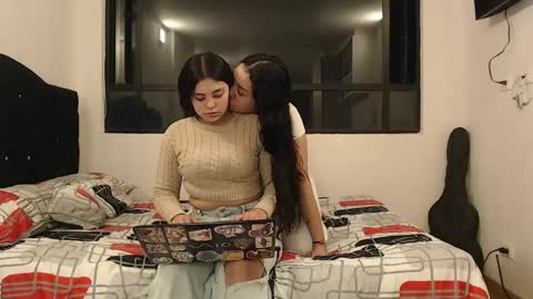 Snapshot of scarlett_evance chatting on February 11, 2025, 8:05 am Scarlett and Jazmin online show from February 11, 2025, 8:05 am