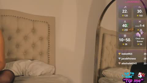 Snapshot of scarlett_grand chatting on December 23, 2024, 3:29 am Scarlett Grand online show from December 23, 2024, 3:29 am