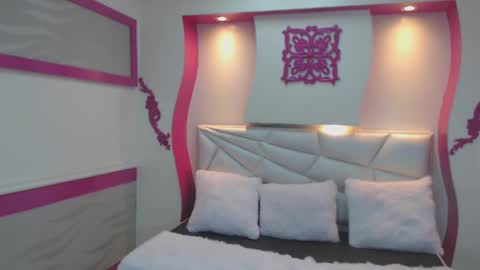 Scarlet online show from December 17, 2024, 2:44 am