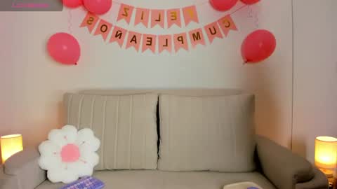 Snapshot of scarlett_lewis2 chatting on July 12, 2026, 5:42 am SweetScarlett online show from July 12, 2026, 5:42 am