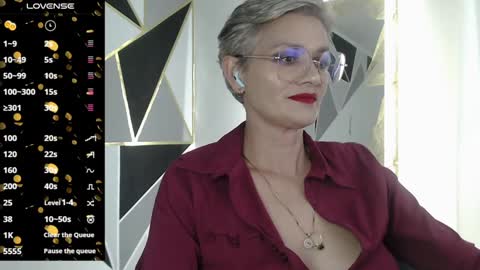 Snapshot of scarlett_paris chatting on December 4, 2024, 11:35 pm Scarlett online show from December 4, 2024, 11:35 pm
