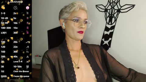 Snapshot of scarlett_paris chatting on January 31, 2025, 11:56 pm Scarlett online show from January 31, 2025, 11:56 pm