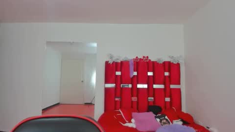 Snapshot of scarlett_red_11 chatting on May 16, 2026, 3:00 pm scarlett_red_11 online show from May 16, 2026, 3:00 pm