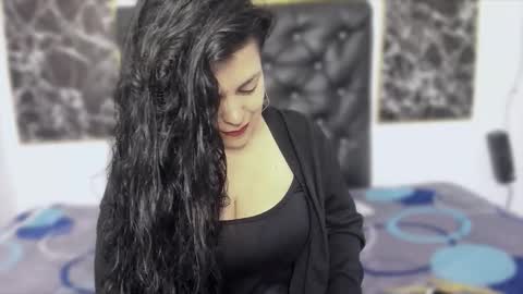 Scarlett online show from November 21, 2025, 2:05 pm