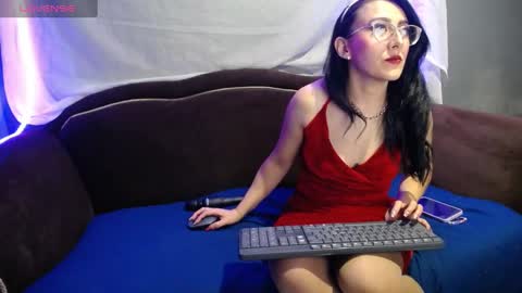 Scarlette online show from December 31, 2024, 4:06 am