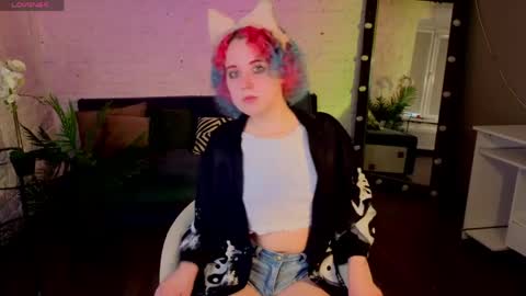 Scarlett online show from May 17, 2026, 5:27 am