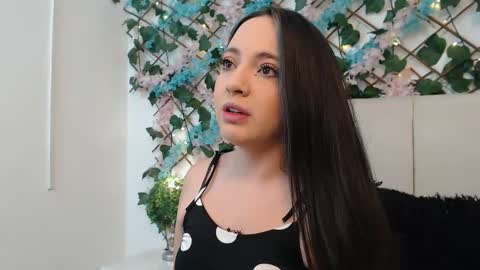 Snapshot of sccarlettjonnes chatting on February 6, 2026, 12:19 pm SCARLET online show from February 6, 2026, 12:19 pm