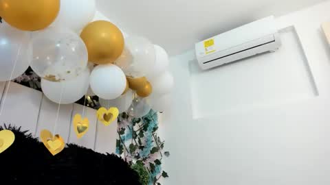 Snapshot of sccarlettjonnes chatting on February 14, 2026, 10:45 am SCARLET online show from February 14, 2026, 10:45 am