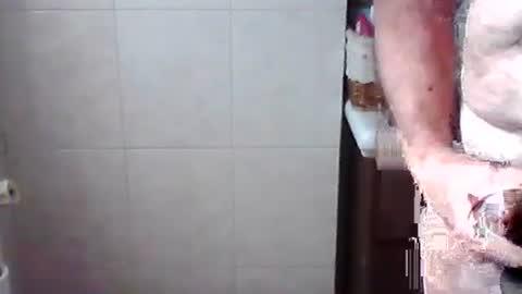 Snapshot of schizzodoro chatting on April 18, 2026, 2:54 pm schizzodoro online show from April 18, 2026, 2:54 pm