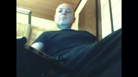 Snapshot of schnibschnab chatting on November 3, 2025, 10:42 pm schnibschnab online show from November 3, 2025, 10:42 pm