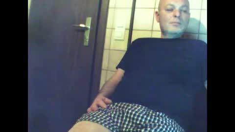 Snapshot of schnibschnab chatting on November 21, 2025, 2:10 am schnibschnab online show from November 21, 2025, 2:10 am