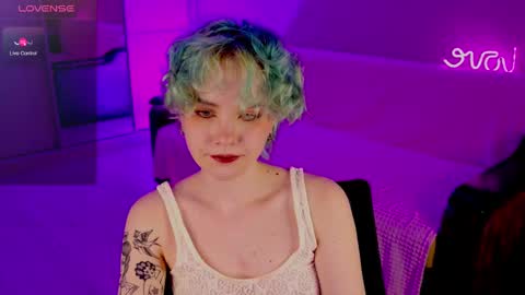 Snapshot of school_love chatting on March 7, 2025, 4:33 pm Rina online show from March 7, 2025, 4:33 pm