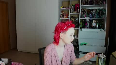 Snapshot of school_love chatting on April 30, 2026, 7:14 am Rina online show from April 30, 2026, 7:14 am