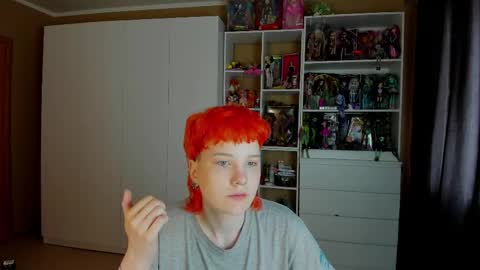 Snapshot of school_love chatting on June 3, 2026, 7:33 am Rina online show from June 3, 2026, 7:33 am