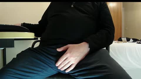 Snapshot of schwanz2023 chatting on October 12, 2025, 10:09 pm Mick online show from October 12, 2025, 10:09 pm