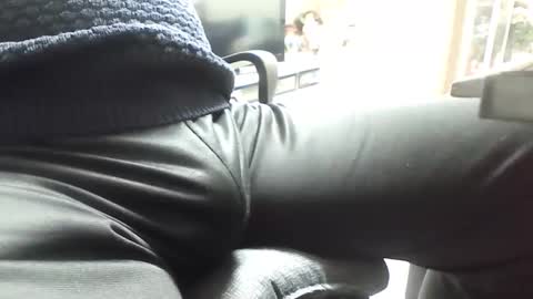 schwanzi online show from February 8, 2025, 4:57 pm