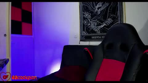 Alejandro help me to reach 200 thumps up online show from November 13, 2025, 8:24 am