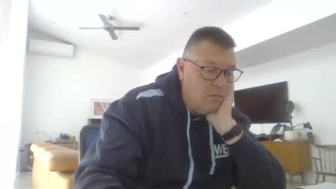 Scoobs online show from April 10, 2026, 3:01 am