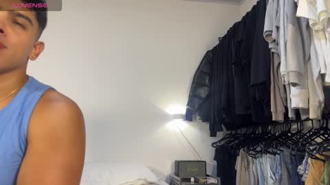 Andrew Flintt online show from October 30, 2025, 2:35 am