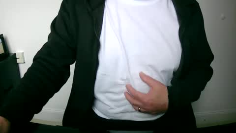 Snapshot of scotti30 chatting on February 18, 2025, 8:38 am Scott online show from February 18, 2025, 8:38 am