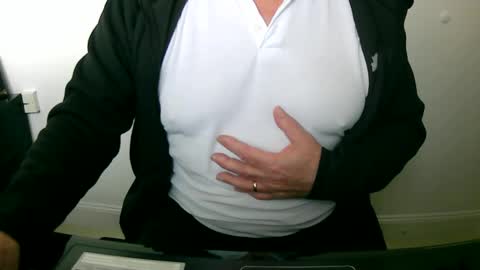 Snapshot of scotti30 chatting on February 21, 2025, 9:45 am Scott online show from February 21, 2025, 9:45 am