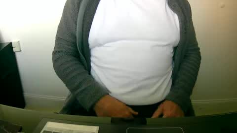 Snapshot of scotti30 chatting on March 8, 2025, 9:39 am Scott online show from March 8, 2025, 9:39 am