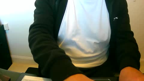 Snapshot of scotti30 chatting on September 26, 2025, 8:18 am Scott online show from September 26, 2025, 8:18 am