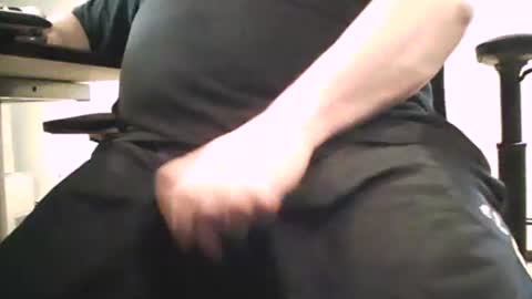 Snapshot of scottie813 chatting on December 3, 2024, 8:06 pm scottie813 online show from December 3, 2024, 8:06 pm