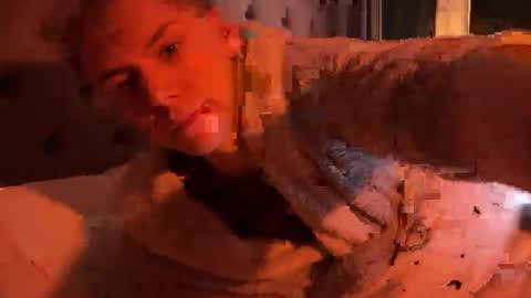 Snapshot of scottish_twink01 chatting on December 14, 2024, 12:22 am danny online show from December 14, 2024, 12:22 am