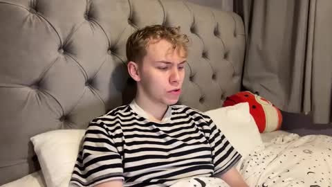 Snapshot of scottish_twink01 chatting on December 16, 2024, 12:04 am danny online show from December 16, 2024, 12:04 am