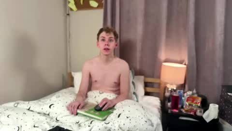 Snapshot of scottish_twink01 chatting on November 6, 2025, 12:11 am danny online show from November 6, 2025, 12:11 am