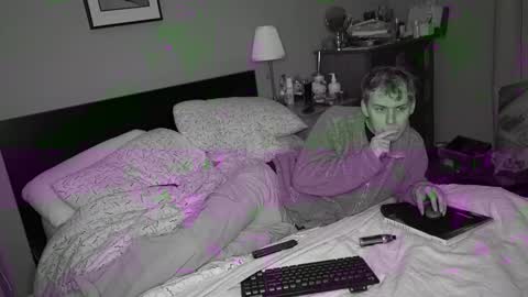 Snapshot of scottish_twink01 chatting on November 7, 2025, 3:12 pm danny online show from November 7, 2025, 3:12 pm