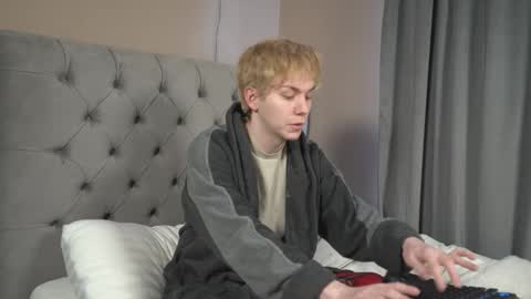 Snapshot of scottish_twink01 chatting on March 3, 2026, 1:39 pm danny online show from March 3, 2026, 1:39 pm