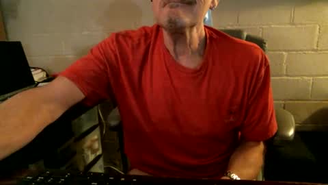 eating pussy  sucking dick online show from October 30, 2025, 4:41 pm