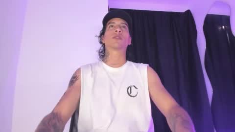 Snapshot of sean_royal chatting on January 19, 2026, 4:49 am online show from January 19, 2026, 4:49 am