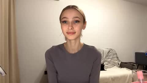 Kate online show from March 1, 2026, 8:44 pm